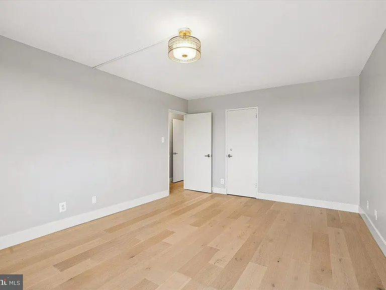 5101 River Rd #1201 — Photo 22
