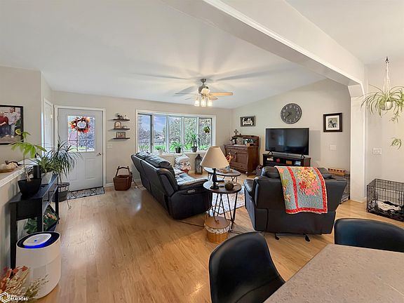 4th image of 505 4th St