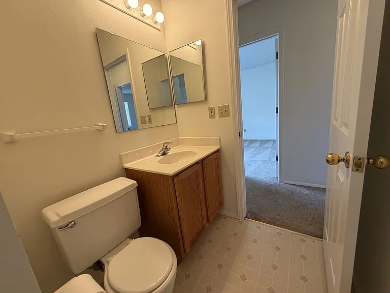 829 Southwest Blvd #I — Photo 16