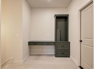 4616 Maple Ridge Dr, Edmond, OK 73034