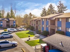 Cottonwood Apartments