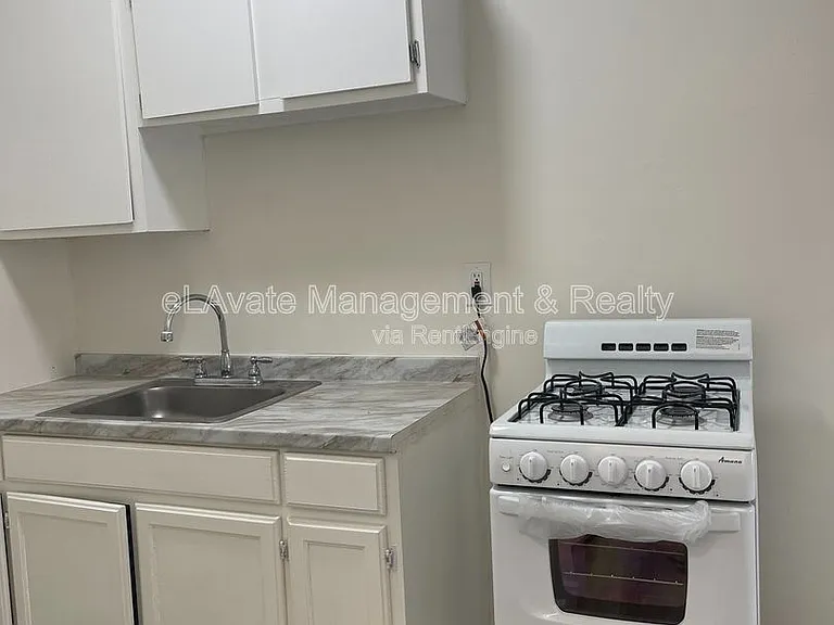 832 S Fedora St #105 — Photo 7