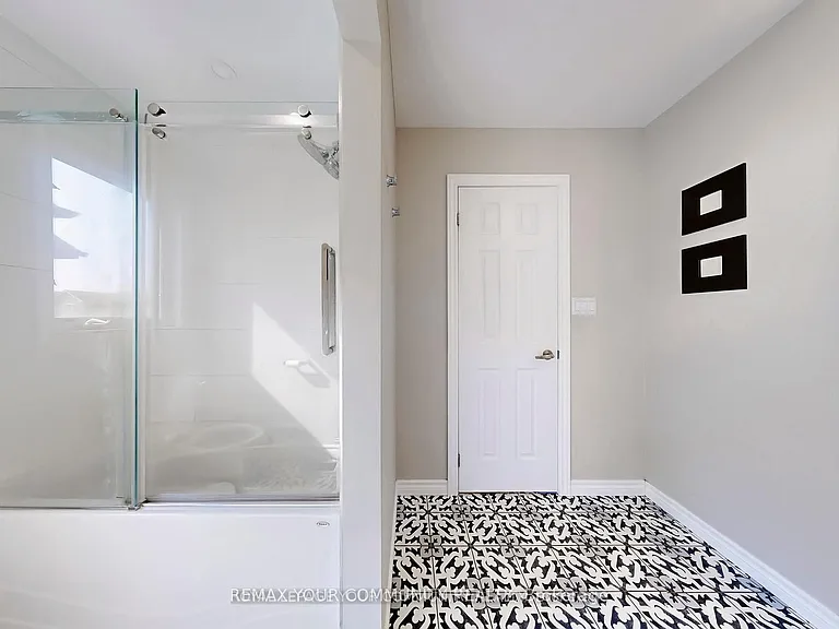 55 Penndutch Cir — Photo 26