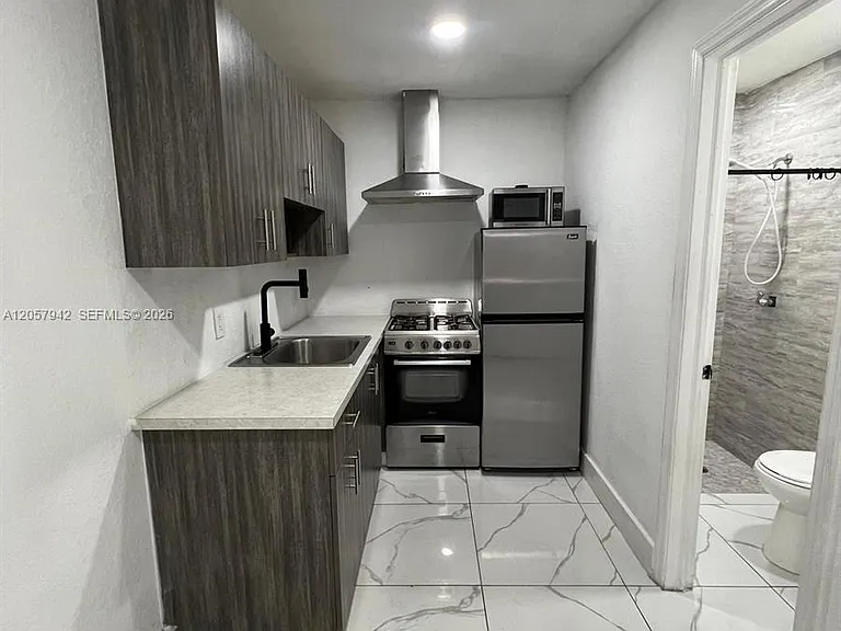 15010 NE 7th Ave — Photo 4