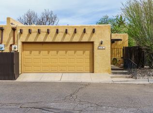29 Calle Playa Del Sol NE, Albuquerque, NM 87109
