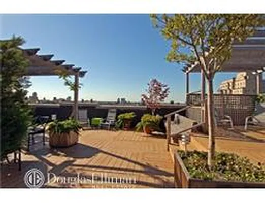 Sold by Douglas Elliman | media 10