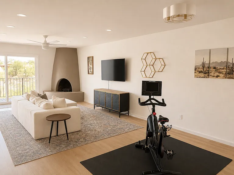 5542 N Camino Arenosa — Photo 2
