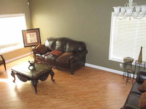 4th image of 6215 Highland Gardens Dr