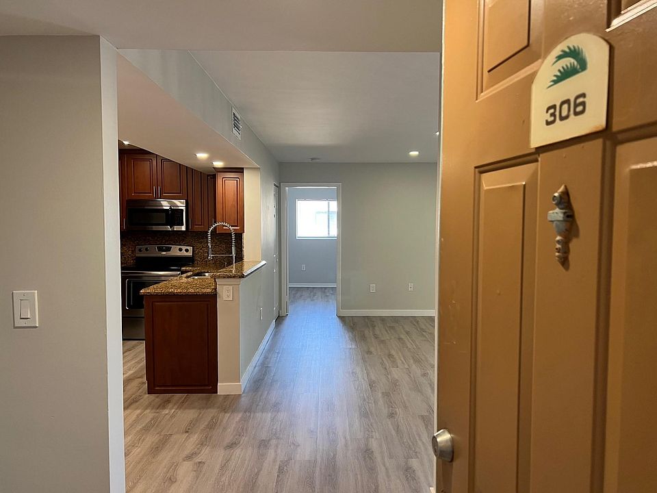 1st image of 300 Palm Cir W APT 306