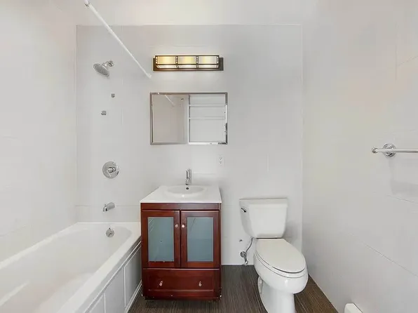 562 Court Street image 4 of 15