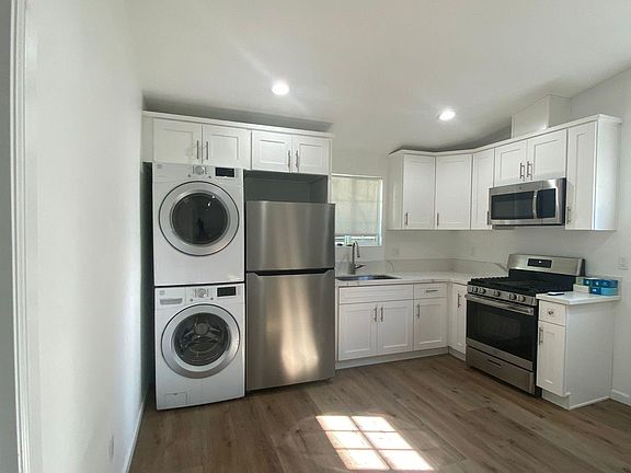 3rd image of 22307 Criswell St