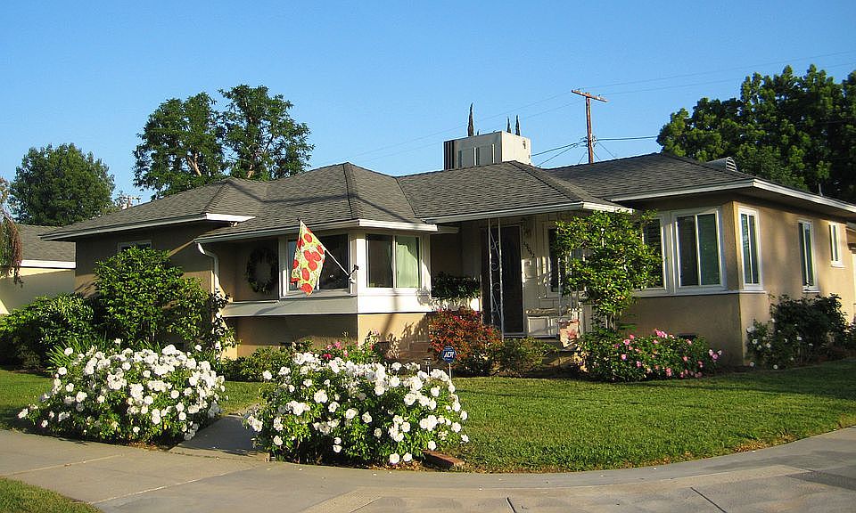 Beautiful Corner House!
