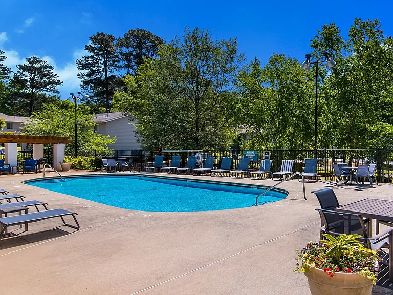 Dunwoody Pointe — Photo 8