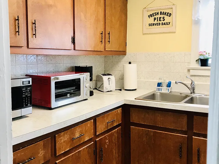 7 Webb Ave #1-W — Photo 9
