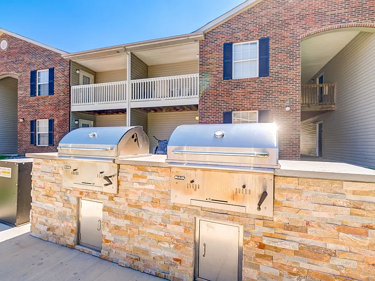 Highland Ridge Apartment Homes — Photo 21