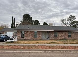 412 Bruce Pl, Horizon City, TX 79928