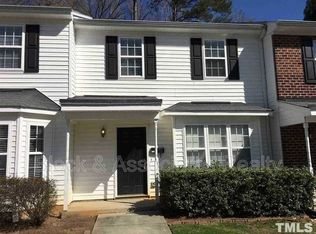 132 Callan Park Ln, Cary, NC 27511