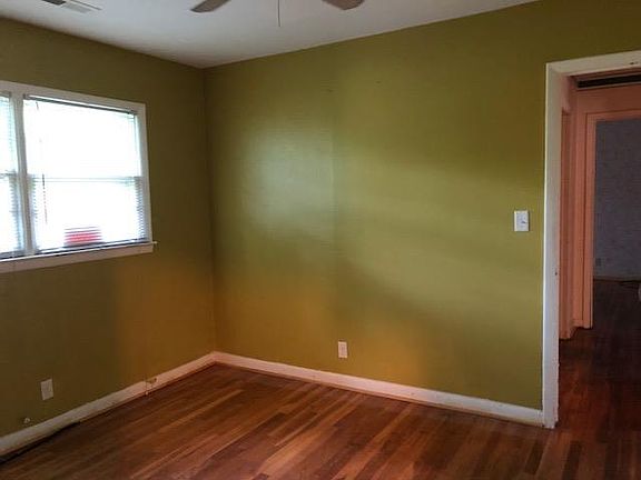 5th image of 211 Teresa Dr