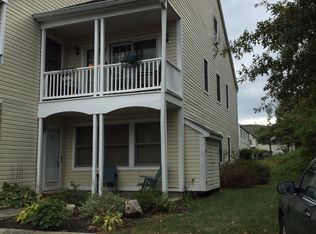 13 Burnham Ct, Fishkill, NY 12524