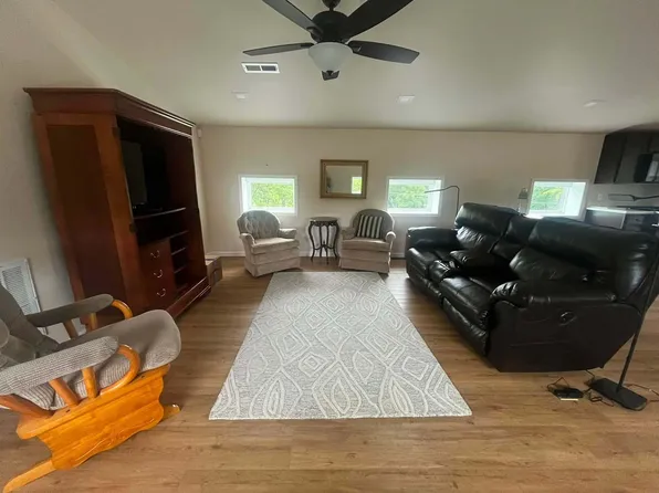 1416 Fisher Rd, West Paducah, KY 42086