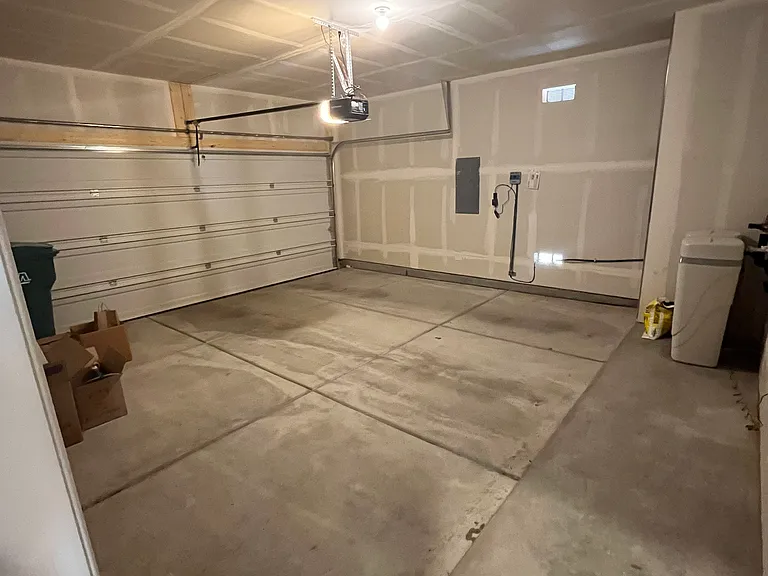 4489 Skyline Loop NE — Photo 21