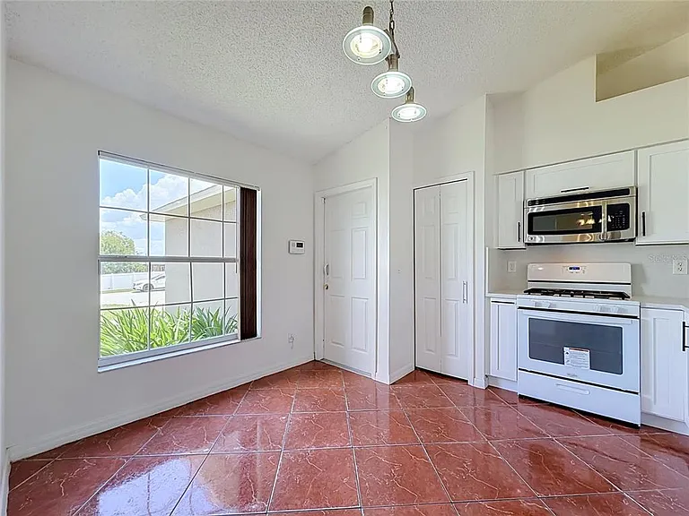 13208 Pinyon Dr — Photo 11