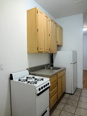 Rented by DSA Realty | media 19