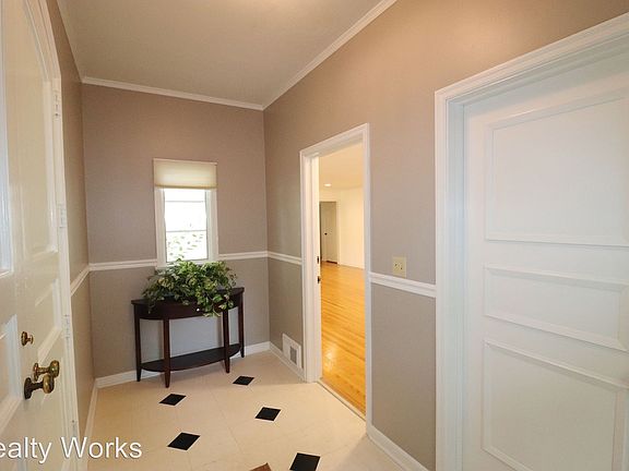 3rd image of 3802 Pace Blvd