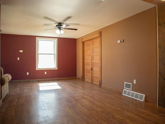 4th image of 701 Franklin St