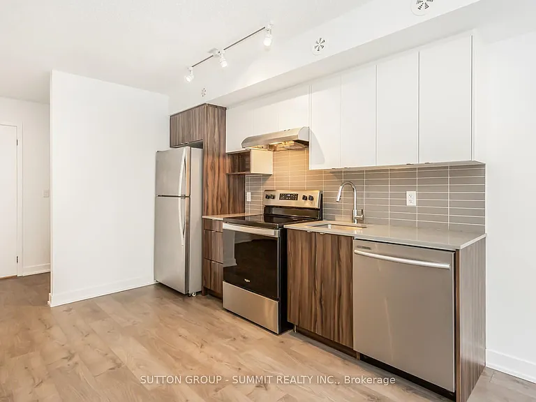 1137 Cooke Blvd #207 — Photo 4