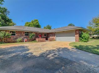 222 N Mercedes Dr, Norman, OK 73069