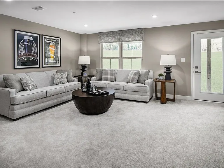 2 Sand Hills Dr — Photo 3