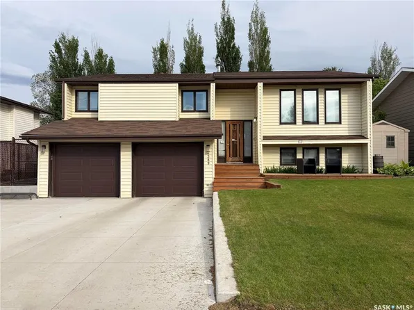 3389 Eagle CRESCENT, Prince Albert, SK S6V 7N5
