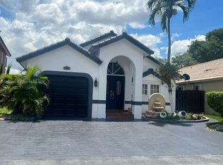 5221 SW 154th Pl, Miami, FL 33185