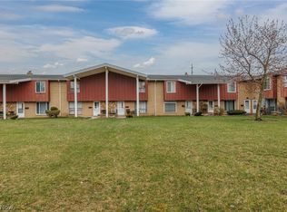 27801 Mills Ave APT J, Euclid, OH 44132