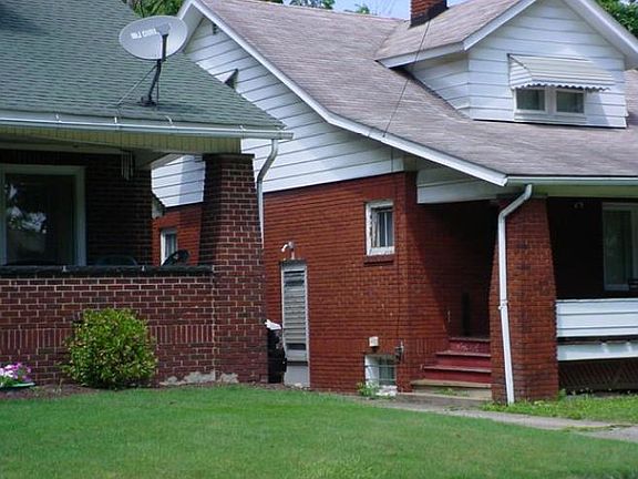 3rd image of 338 Mistletoe Ave