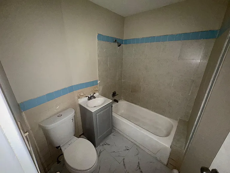73 Garside St #2F — Photo 4