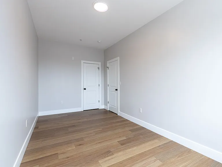 213 French St — Photo 31
