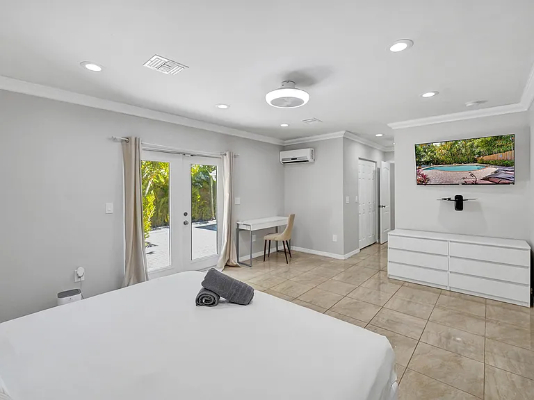 615 NE 13th Ave — Photo 31