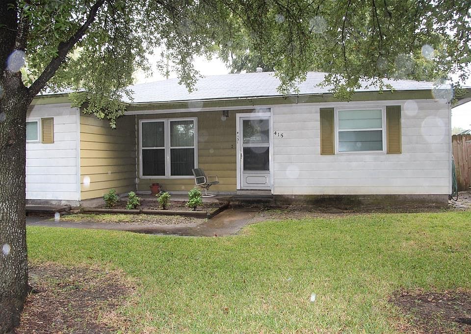 1st image of 415 Brown Dr