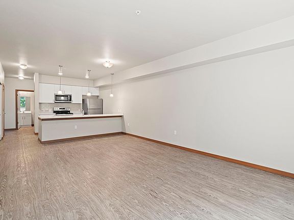 4th image of 8609 Locust Ave E #08c76319b
