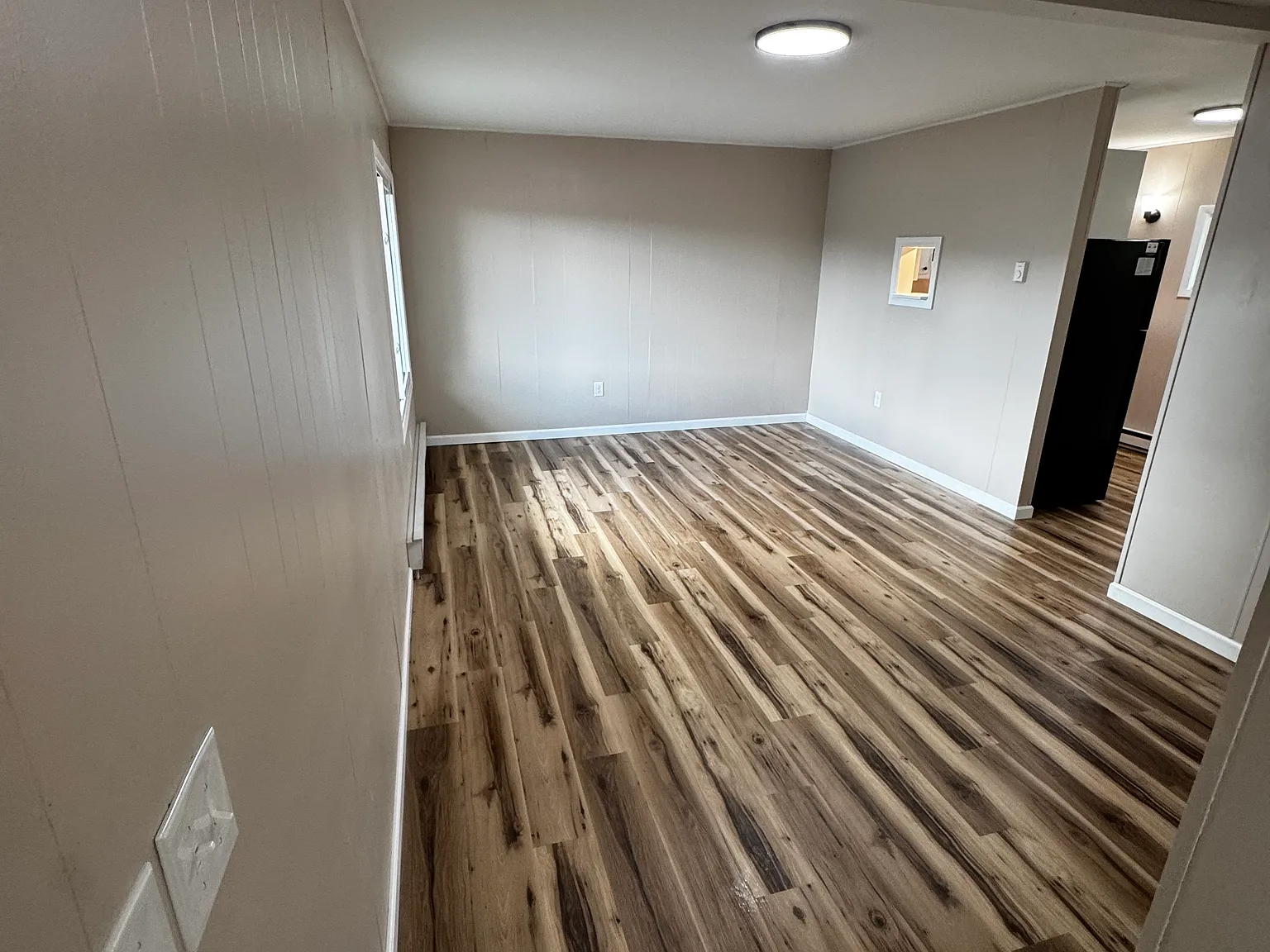 2 bed, 1000 sqft, $1,075 — Photo 3
