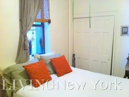 Rented by Living New York | media 1