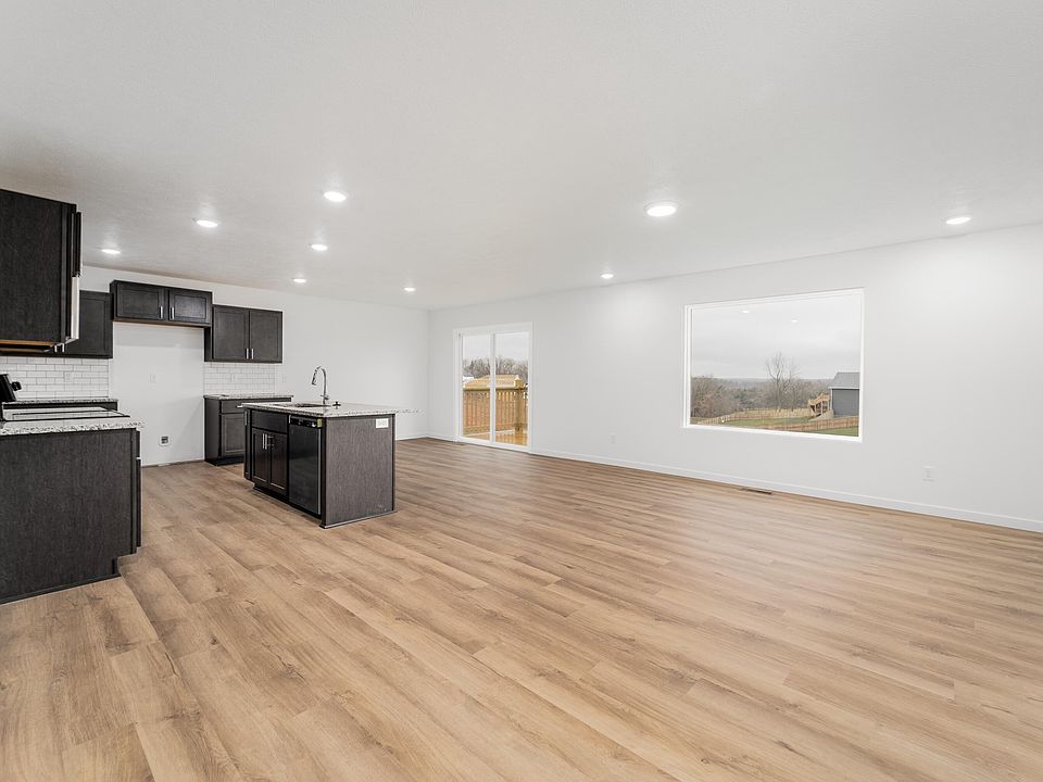 1130 E Lakota Drive, Nixa, MO 65714 Zillow