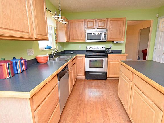 5th image of 5237 Willow Creek Dr