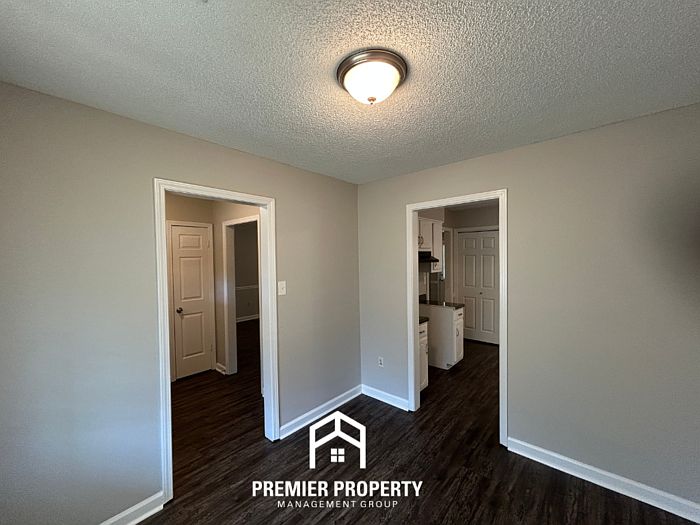 5684 Ingleside Dr, Horn Lake, MS 38637 | Zillow