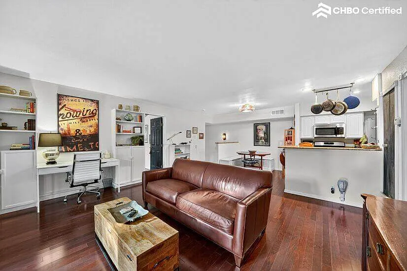Furnished With Pool in San Antonio, TX - 8038 Broadway #238