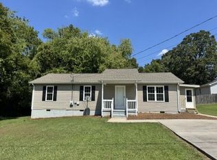 309 W Oak St, Chatsworth, GA 30705