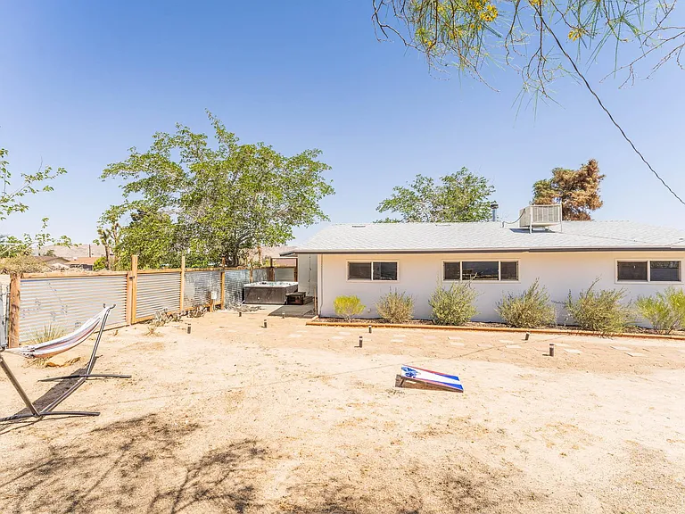 61537 Valley View Dr — Photo 39