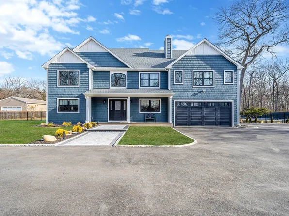 665 Mount Sinai Coram Rd, Mount Sinai, NY 11766